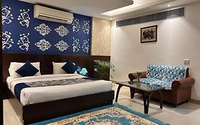 Hotel Impress By Rmr Hotels